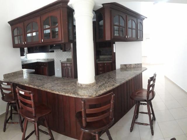 #131 - Casa para Venta en La Romana - La Romana - 3