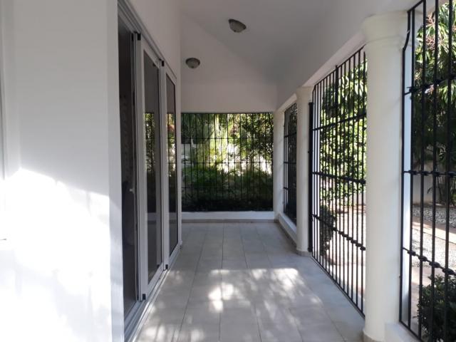 #131 - Casa para Venta en La Romana - La Romana - 2