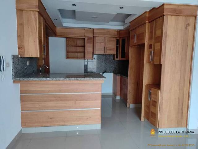 #217 - Apartamento para Venta en La Romana - La Romana