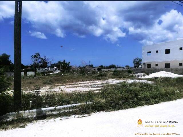 #220 - Área para Venta en La Romana - La Romana