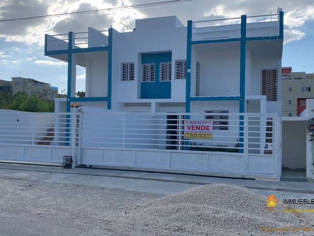 Venta en Residencial Romana - La Romana