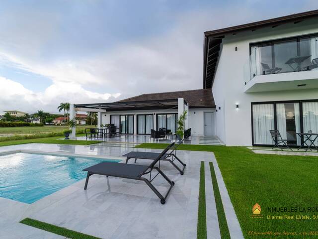 #288 - Casa para Venta en Higüey - La Altagracia