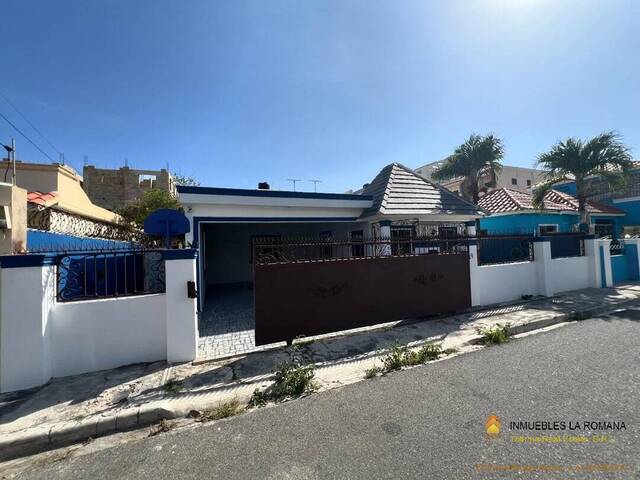 #298 - Casa para Venta en La Romana - La Romana - 1