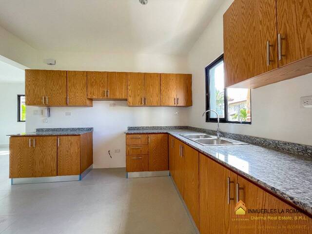 #310 - Apartamento para Venta en La Romana - La Romana - 3
